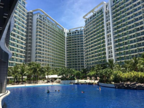 Cozy 1BR w/ Balcony at AZURE